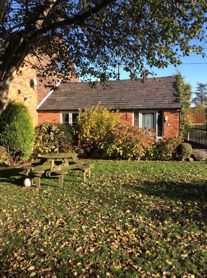 The Barn Bed And Breakfast Hale  Exterior photo